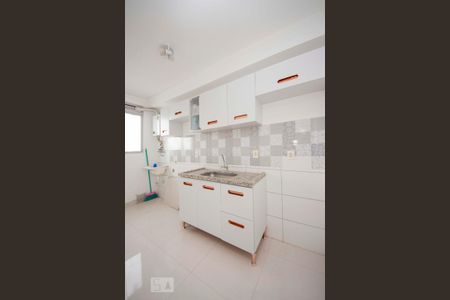 Apartamento à venda com 46m², 2 quartos e 1 vaga Apartamento à venda com 46m², 2 quartos e 1 vagaCozinha