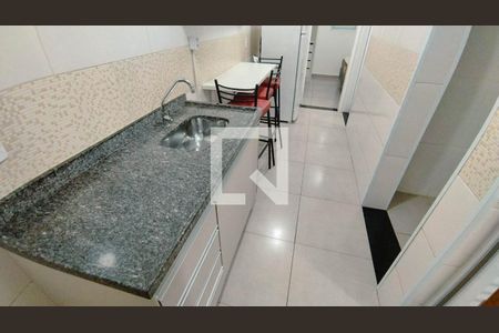 Sala/Cozinha de apartamento para alugar com 2 quartos, 32m² em Pari, São Paulo
