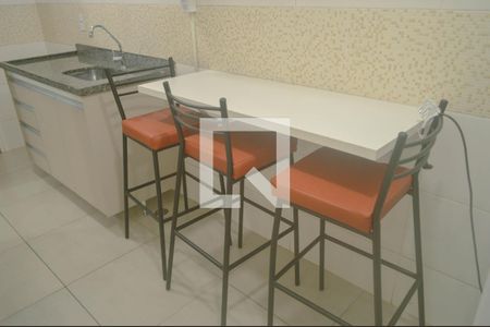 Sala/Cozinha de apartamento para alugar com 2 quartos, 32m² em Pari, São Paulo
