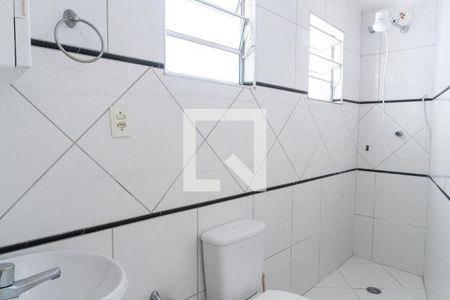 Casa à venda com 155m², 5 quartos e 2 vagasBanheiro da Suíte da Edícula