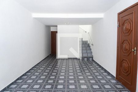 Sala de casa à venda com 5 quartos, 155m² em Vila Mira, São Paulo