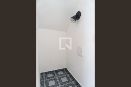 Casa à venda com 155m², 5 quartos e 2 vagasEscada Detalhe