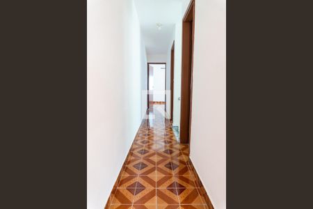 Casa à venda com 155m², 5 quartos e 2 vagasCorredor