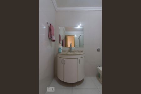 Apartamento à venda com 110m², 3 quartos e sem vagaBanheiro