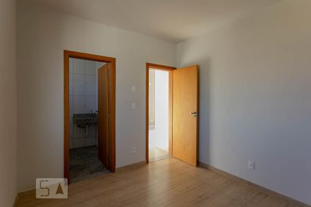 Apartamento à venda com 160m², 4 quartos e 3 vagasQuarto Suite 2