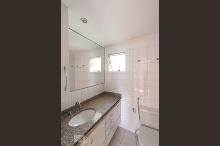 Apartamento para alugar com 93m², 2 quartos e 1 vagaBanheiro da suíte