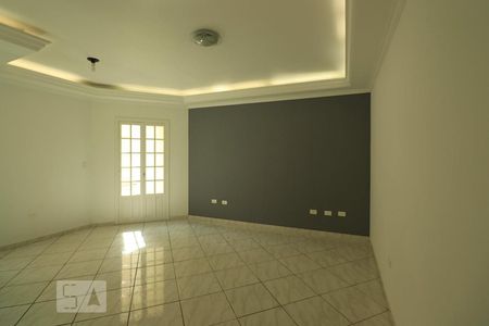 Sala de casa de condomínio à venda com 2 quartos, 100m² em Vila América, Santo André