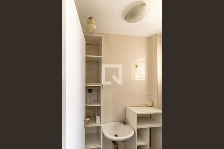 Apartamento para alugar com 66m², 2 quartos e 1 vagaÁrea de Serviço