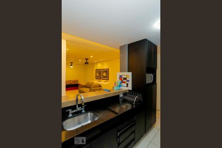 Apartamento à venda com 95m², 3 quartos e sem vagaCozinha 