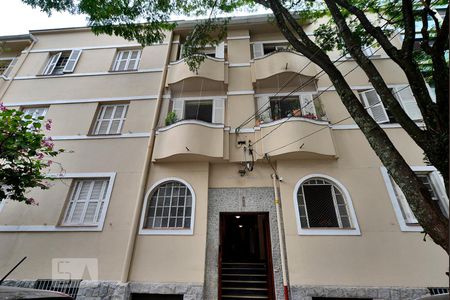 Apartamento à venda com 65m², 1 quarto e sem vagaFachada