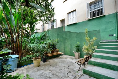 Apartamento à venda com 65m², 1 quarto e sem vagaÁrea comum