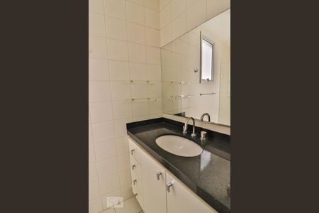 Apartamento para alugar com 82m², 2 quartos e 2 vagassuíte 2