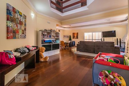 Sala de casa de condomínio para alugar com 4 quartos, 390m² em Alphaville, Santana de Parnaíba