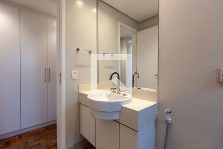 Apartamento para alugar com 93m², 3 quartos e 2 vagasBanheiro do Quarto 3