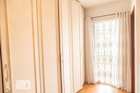 Casa à venda com 197m², 3 quartos e 2 vagas Casa à venda com 197m², 3 quartos e 2 vagasSuíte