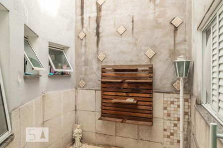 Casa à venda com 197m², 3 quartos e 2 vagas Casa à venda com 197m², 3 quartos e 2 vagasJardim de Inverno