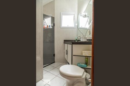 Casa à venda com 197m², 3 quartos e 2 vagas Casa à venda com 197m², 3 quartos e 2 vagasBanheiro