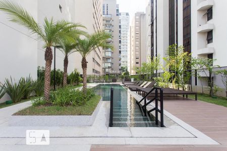 Studio à venda com 32m², 1 quarto e 1 vagaPiscina