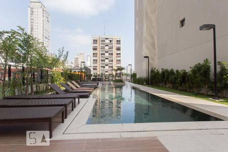 Studio à venda com 32m², 1 quarto e 1 vagaPiscina