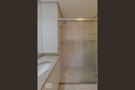 Banheiro de kitnet/studio para alugar com 1 quarto, 42m² em Brooklin Paulista, São Paulo
