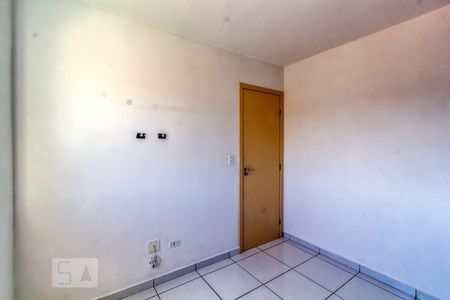 Quarto 2 de apartamento para alugar com 2 quartos, 35m² em Cajuru, Curitiba