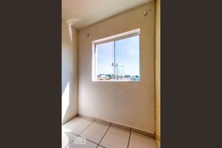 Quarto 1 de apartamento para alugar com 2 quartos, 35m² em Cajuru, Curitiba