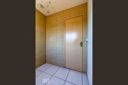 Quarto 1 de apartamento para alugar com 2 quartos, 35m² em Cajuru, Curitiba