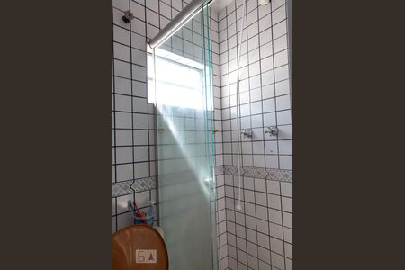 Casa à venda com 185m², 3 quartos e 2 vagasBanheiro da edícula