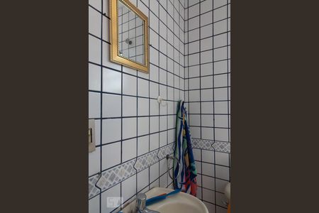 Casa à venda com 185m², 3 quartos e 2 vagasBanheiro da edícula