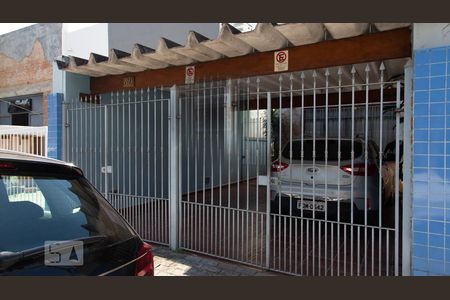 Casa à venda com 185m², 3 quartos e 2 vagasFachada