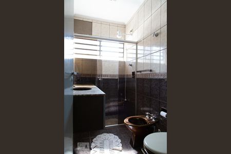 Banheiro da suíte 1 de casa à venda com 3 quartos, 185m² em Vila Nova Conceição, São Paulo