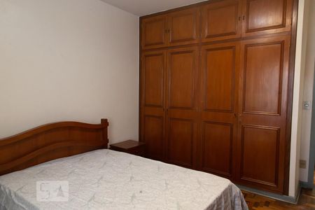 Suíte 1 de casa à venda com 3 quartos, 185m² em Vila Nova Conceição, São Paulo