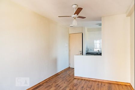 Sala de apartamento para alugar com 2 quartos, 49m² em Taboão, São Paulo