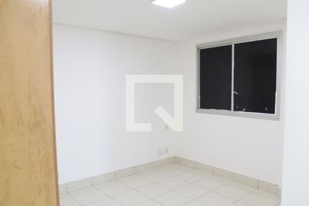 Apartamento para alugar com 76m², 2 quartos e 1 vagaSuíte