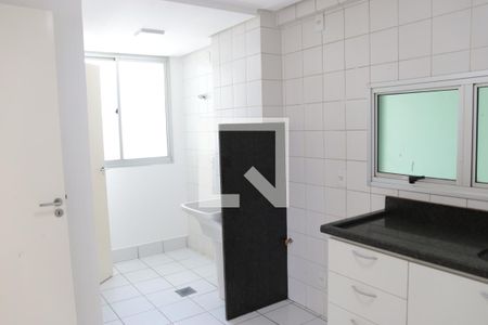 Apartamento para alugar com 76m², 2 quartos e 1 vagaCozinha e Área de Serviço
