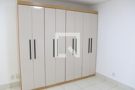 Apartamento para alugar com 76m², 2 quartos e 1 vagaSuíte