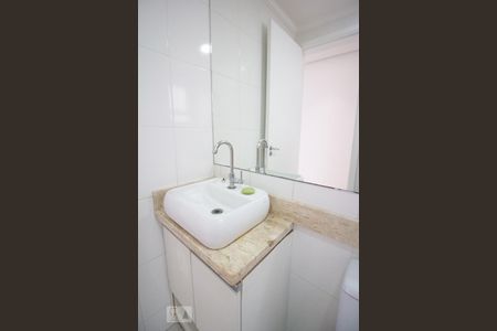 Apartamento à venda com 64m², 2 quartos e 1 vaga Apartamento à venda com 64m², 2 quartos e 1 vagaBanheiro