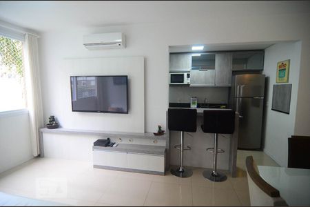 Sala de apartamento à venda com 2 quartos, 68m² em Marechal Rondon, Canoas