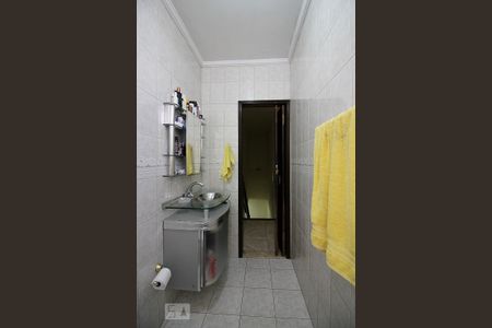 Casa à venda com 175m², 3 quartos e 2 vagasBanheiro Social