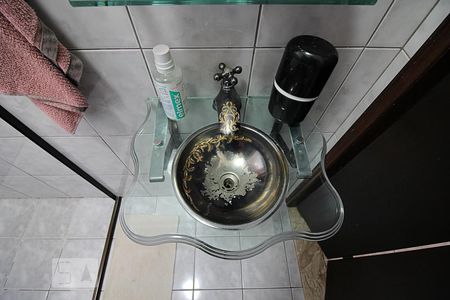 Casa à venda com 175m², 3 quartos e 2 vagasDetalhes do Banheiro da Suíte