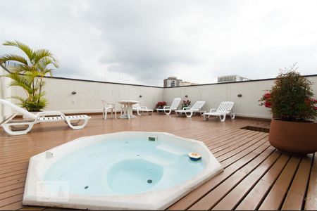 Apartamento para alugar com 33m², 1 quarto e 1 vagaÁrea comum - Piscina