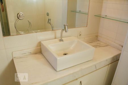 Apartamento para alugar com 60m², 2 quartos e sem vagabanheiro social