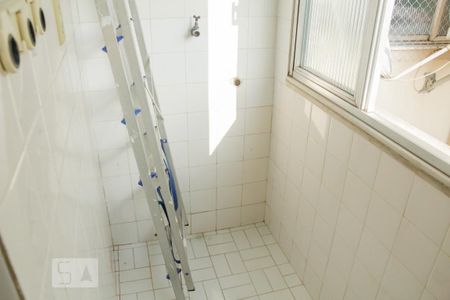 Apartamento para alugar com 60m², 2 quartos e sem vagalavanderia