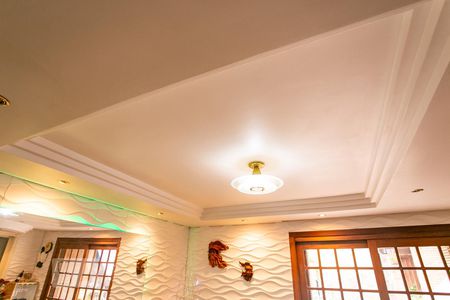 Detalhe de casa à venda com 4 quartos, 420m² em Partenon, Porto Alegre