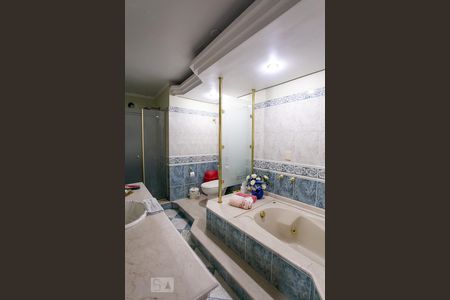 Casa à venda com 420m², 4 quartos e 3 vagasBanheiro da Suíte