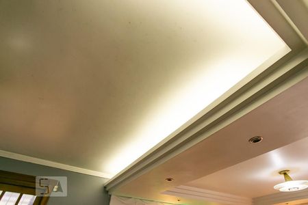 Detalhe de casa à venda com 4 quartos, 420m² em Partenon, Porto Alegre