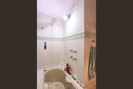 Casa à venda com 420m², 4 quartos e 3 vagasBanheiro