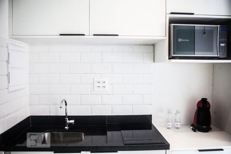 Cozinha de kitnet/studio para alugar com 1 quarto, 10m² em Vila Buarque, São Paulo