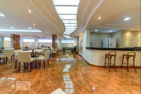 Apartamento à venda com 180m², 4 quartos e 4 vagas Apartamento à venda com 180m², 4 quartos e 4 vagasÁrea comum - Salão de festas