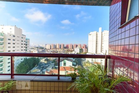 Apartamento à venda com 180m², 4 quartos e 4 vagas Apartamento à venda com 180m², 4 quartos e 4 vagasVaranda da Suíte 1